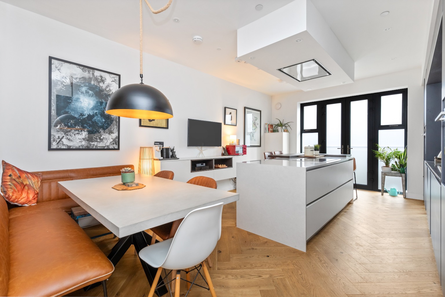 6 bedroom end terrace house for sale in London