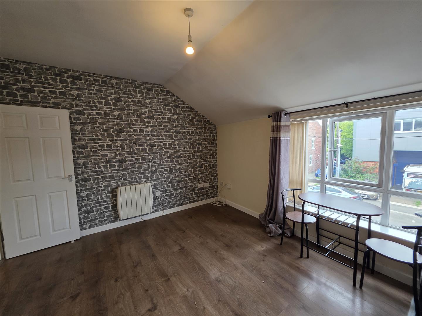 27A, High Street, Doncaster photo 3