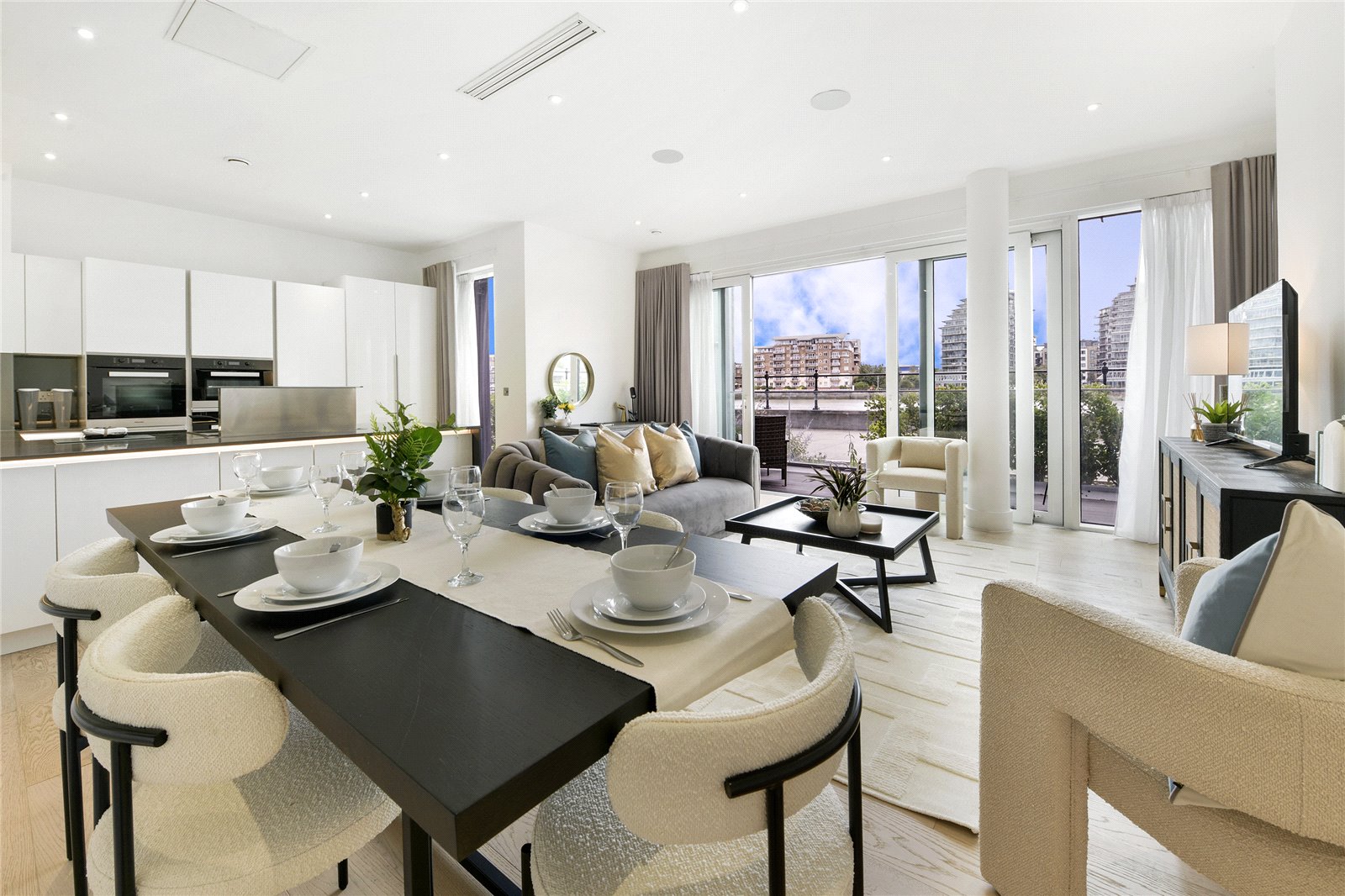 2 bedroom flat for sale 0