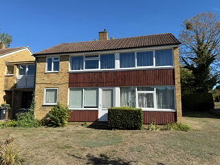 Balquhain Close, Ashtead photo 2