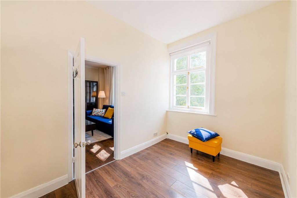 63 Mora Road, London photo 3