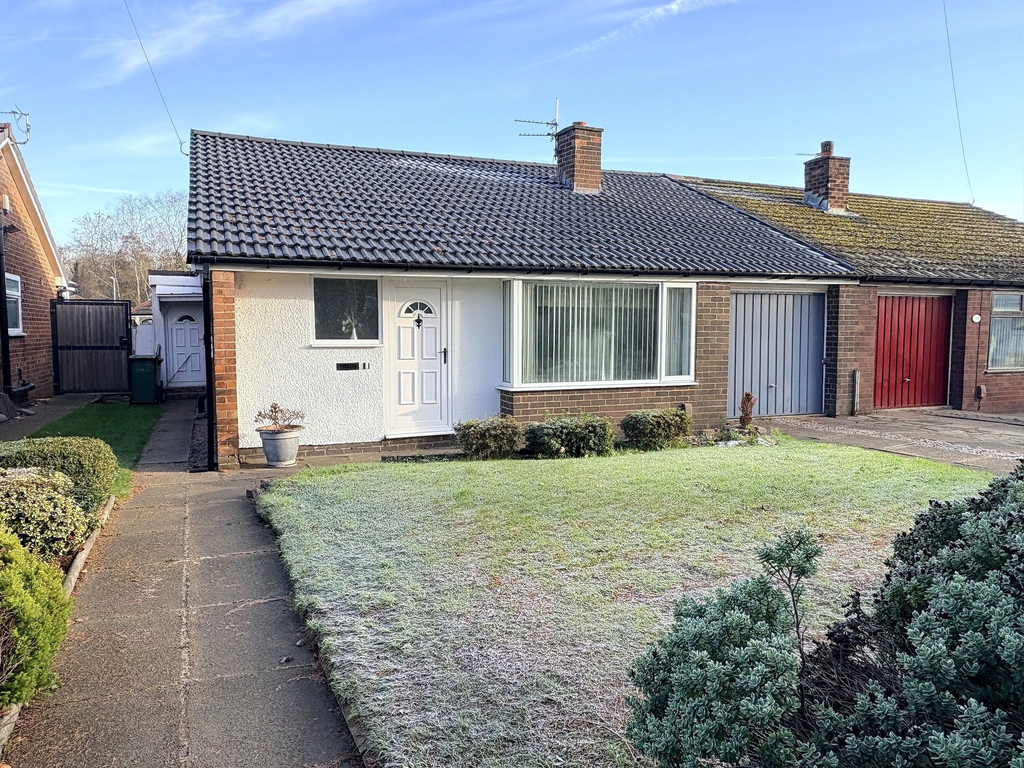 191 Radcliffe Road, Bolton photo 2