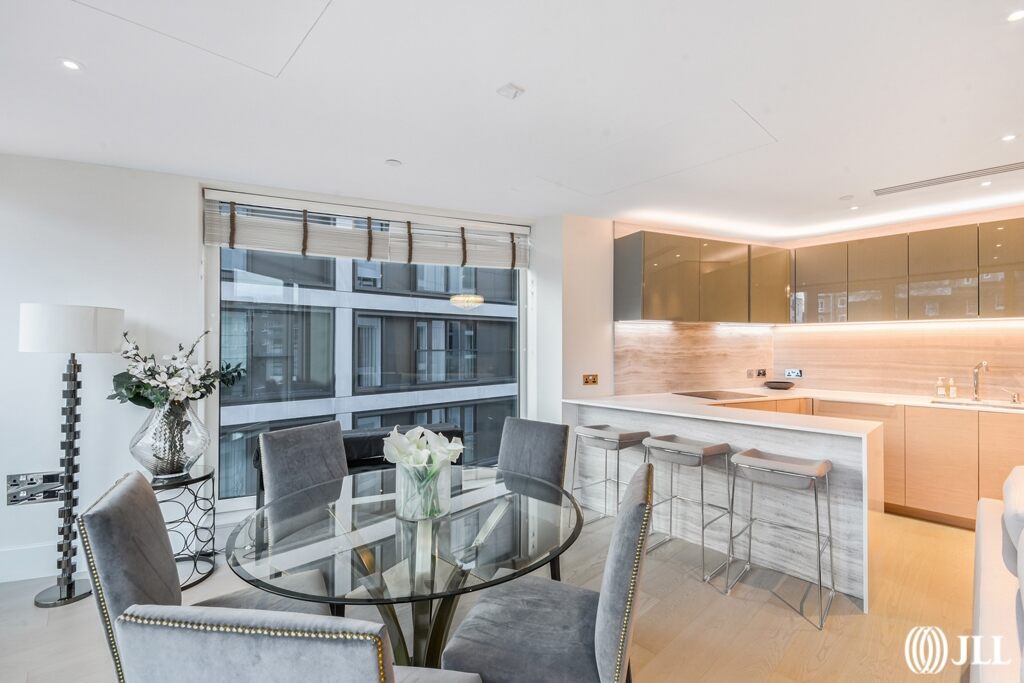 2 bedroom flat for sale 0