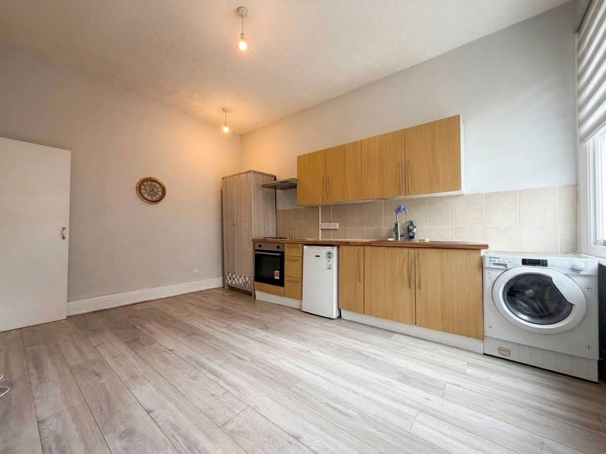Flat 9, 214 Preston Road, Brighton photo 5