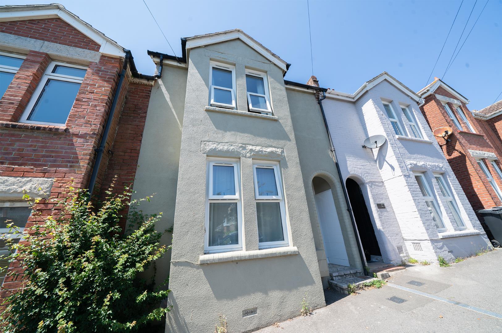32, Clearmount Road, Weymouth photo 2