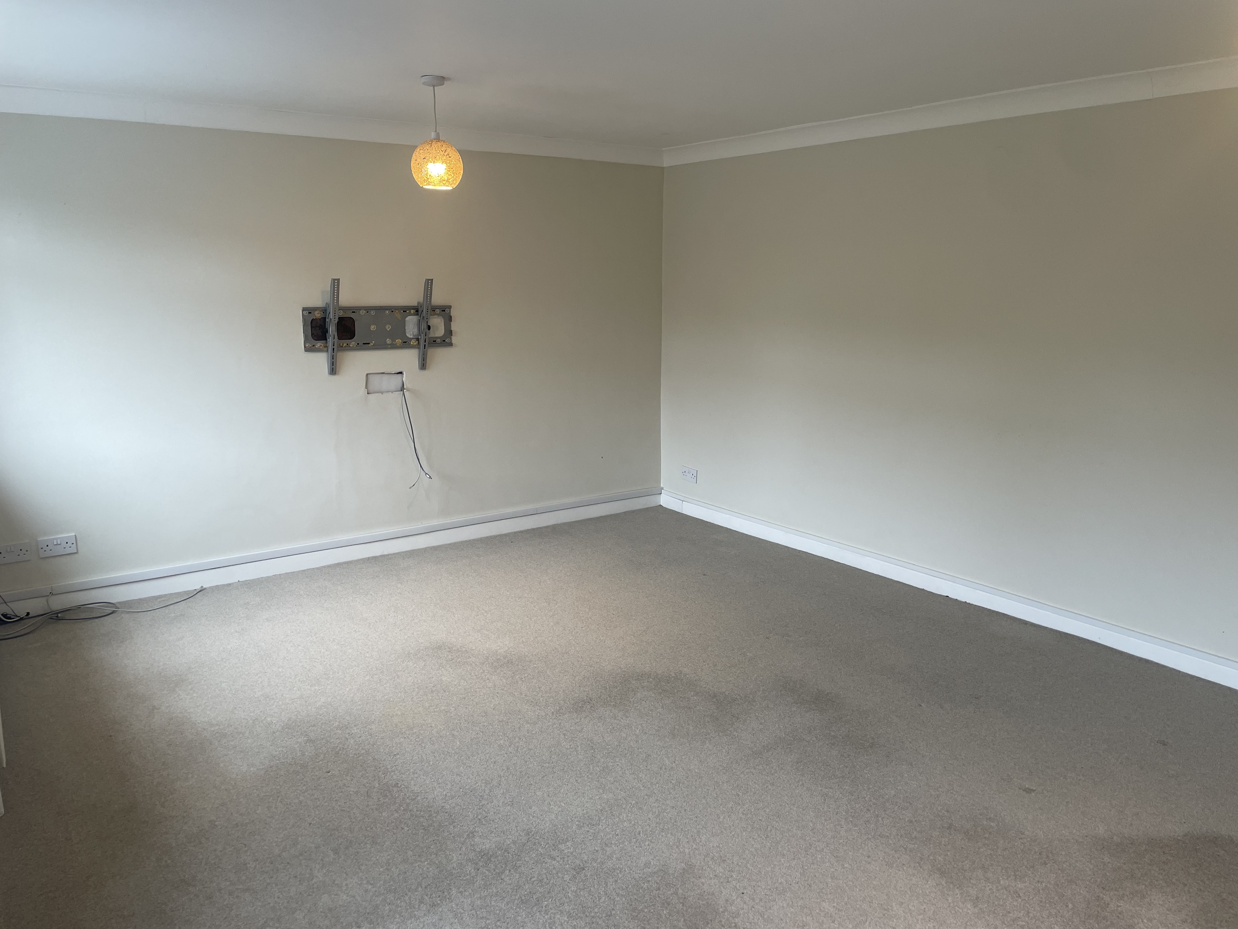 53, Warrington photo 4