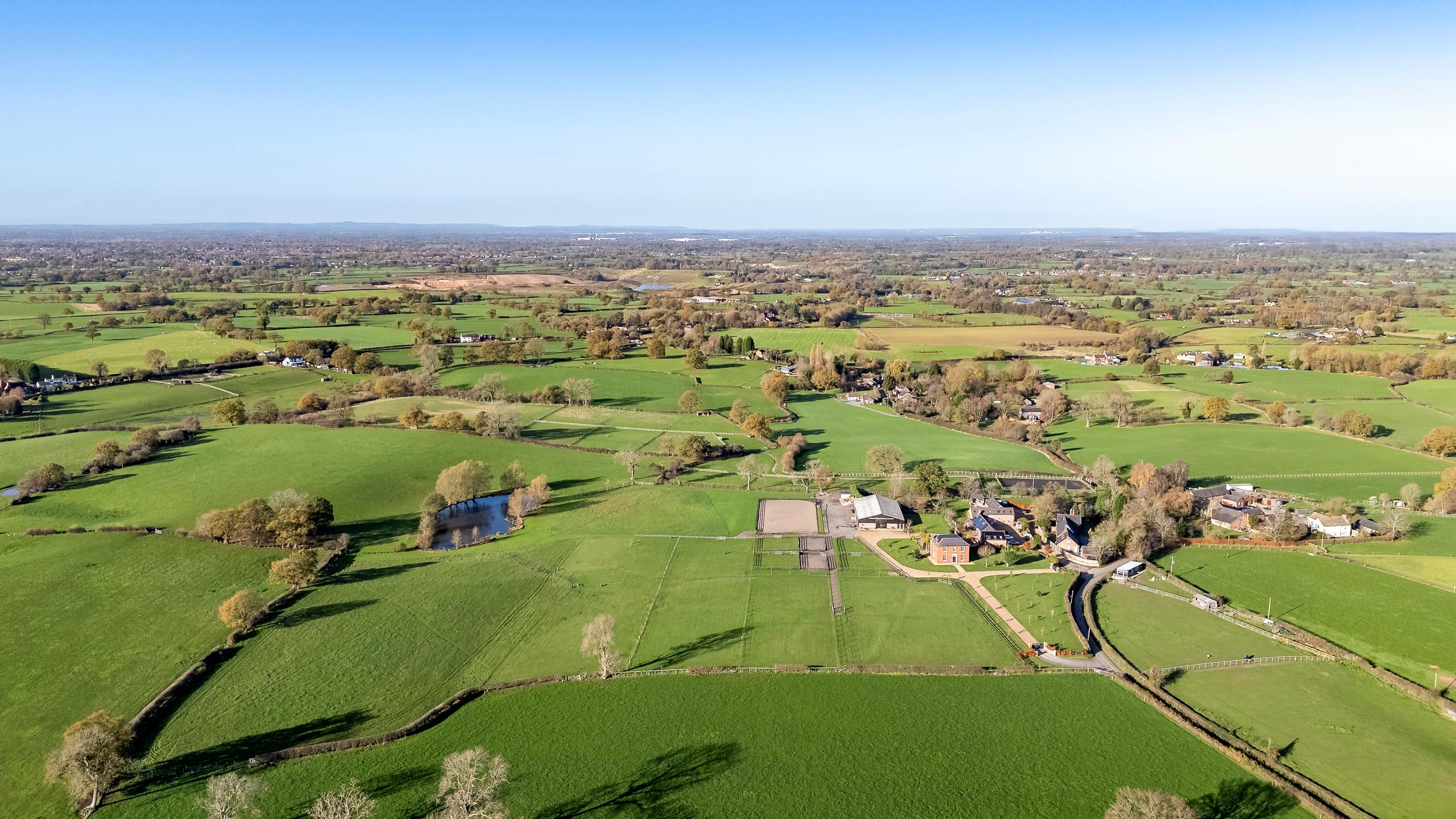 4 bedroom farm for sale 0