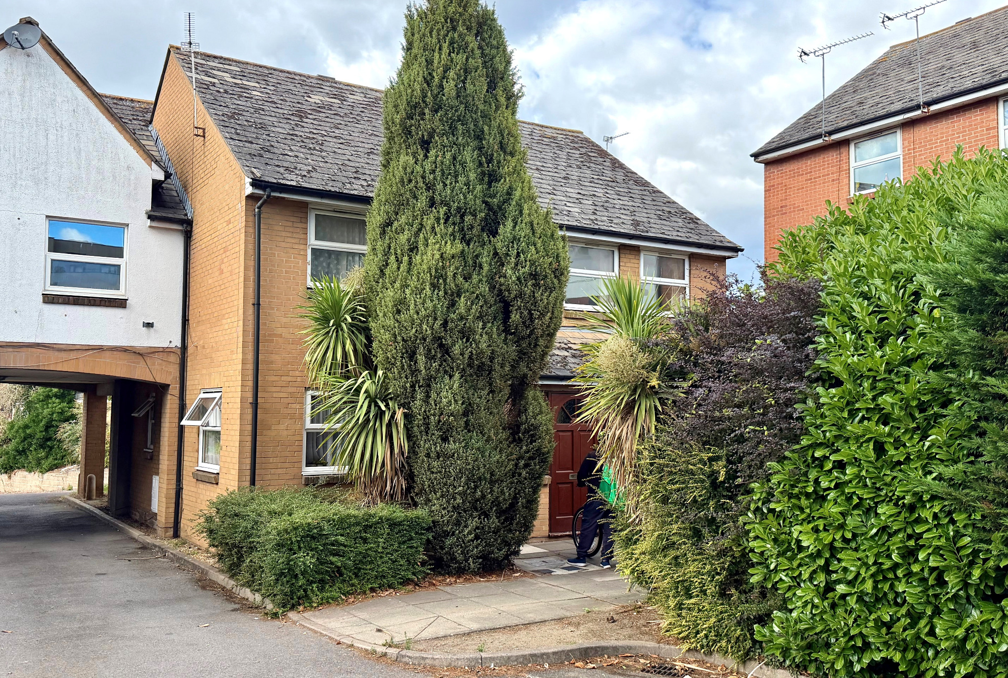 40 Queens Road, Slough photo 5