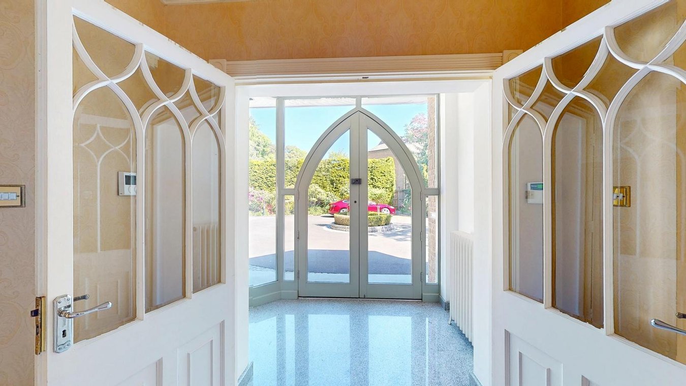 4 bedroom detached house for sale 0