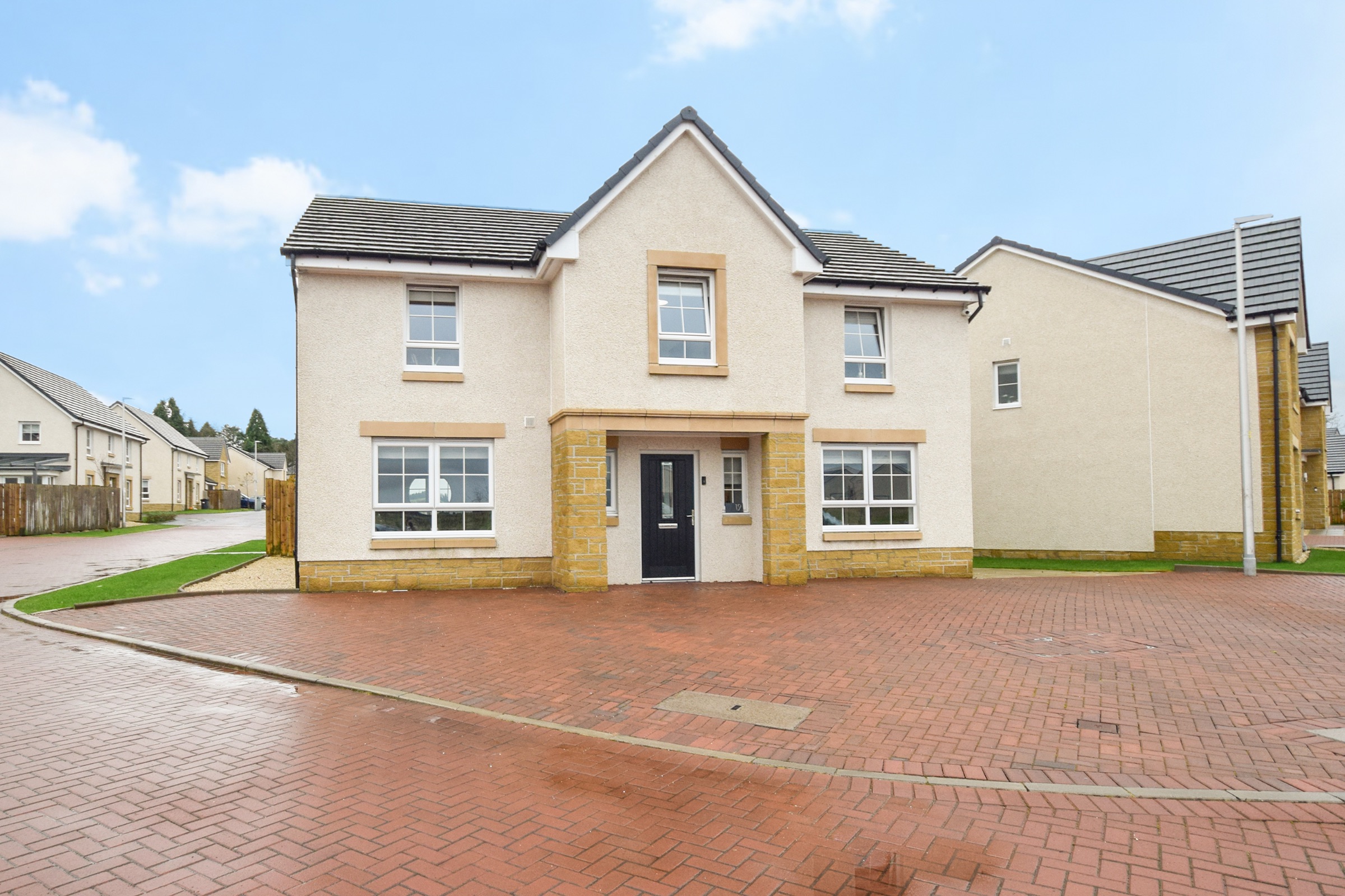 19 Cavanata Place, Glasgow photo 2