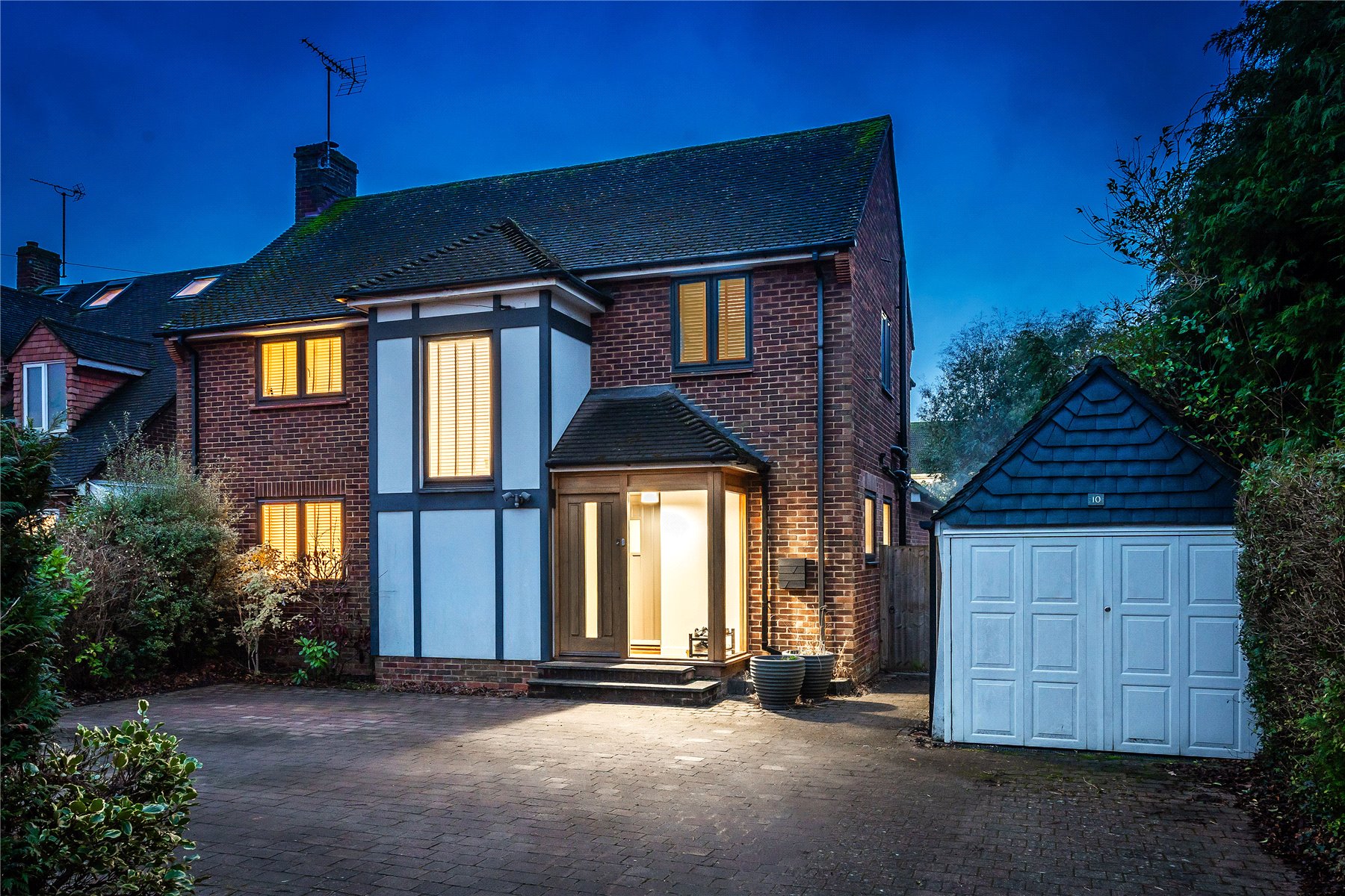 5 bedroom detached house for sale 0
