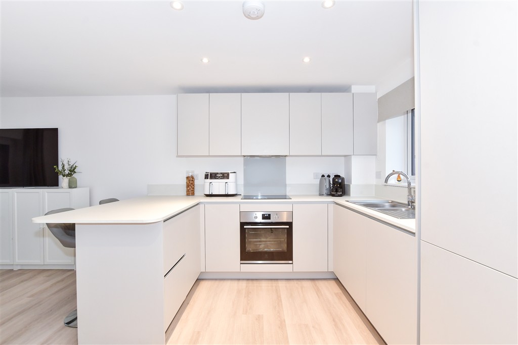 Eden Road Langley, Maidstone photo 4