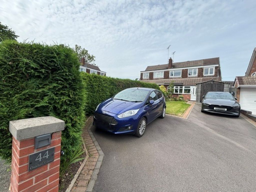 44, Oakhill Close, Stoke-On-Trent photo 2