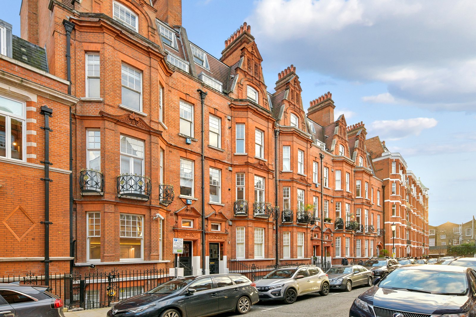 2 bedroom flat for sale 0