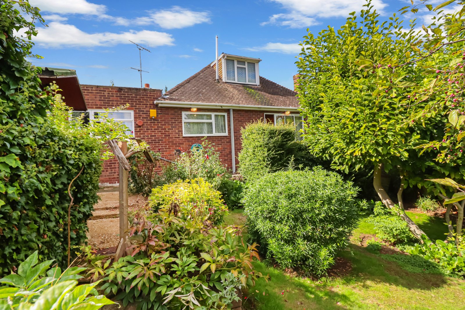 Photos of Parsonage Road, Chalfont St. Giles HP8 62486814 PrimeLocation