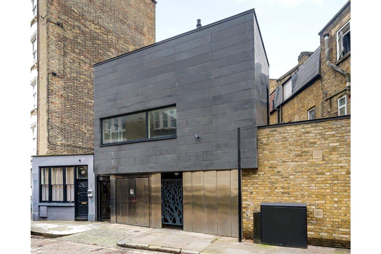 2 bedroom detached house for sale 0