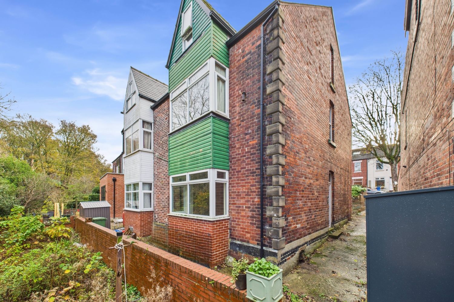4-bed semi-detached on Cliffefield Road, Meersbrook. S8, £275,000