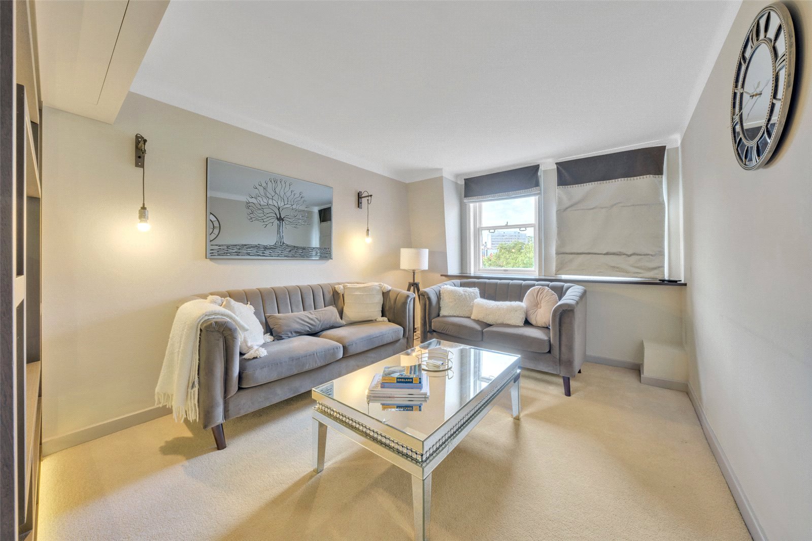 2 bedroom flat for sale 0