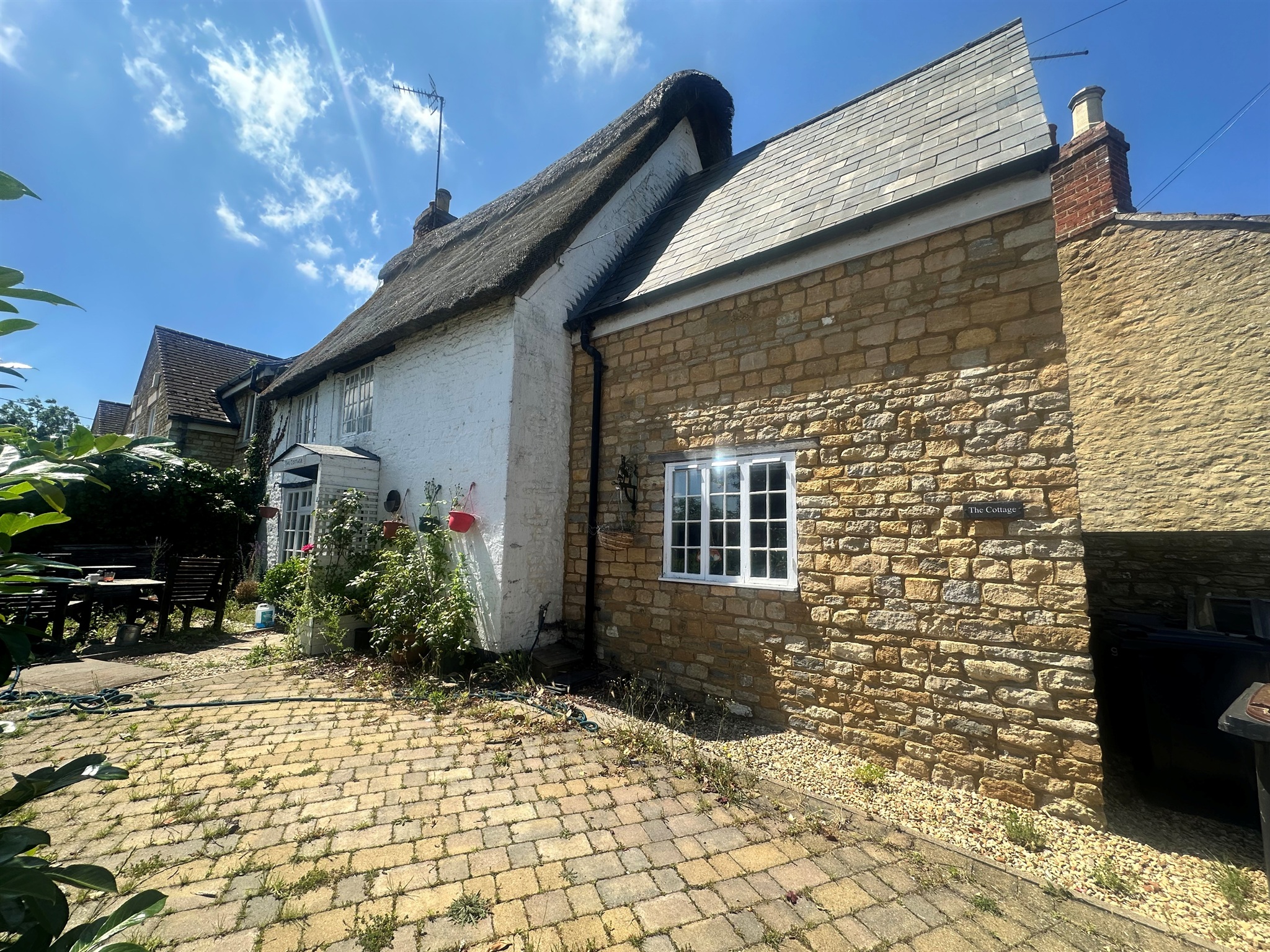 The Cottage, The Green, Chelveston photo 2
