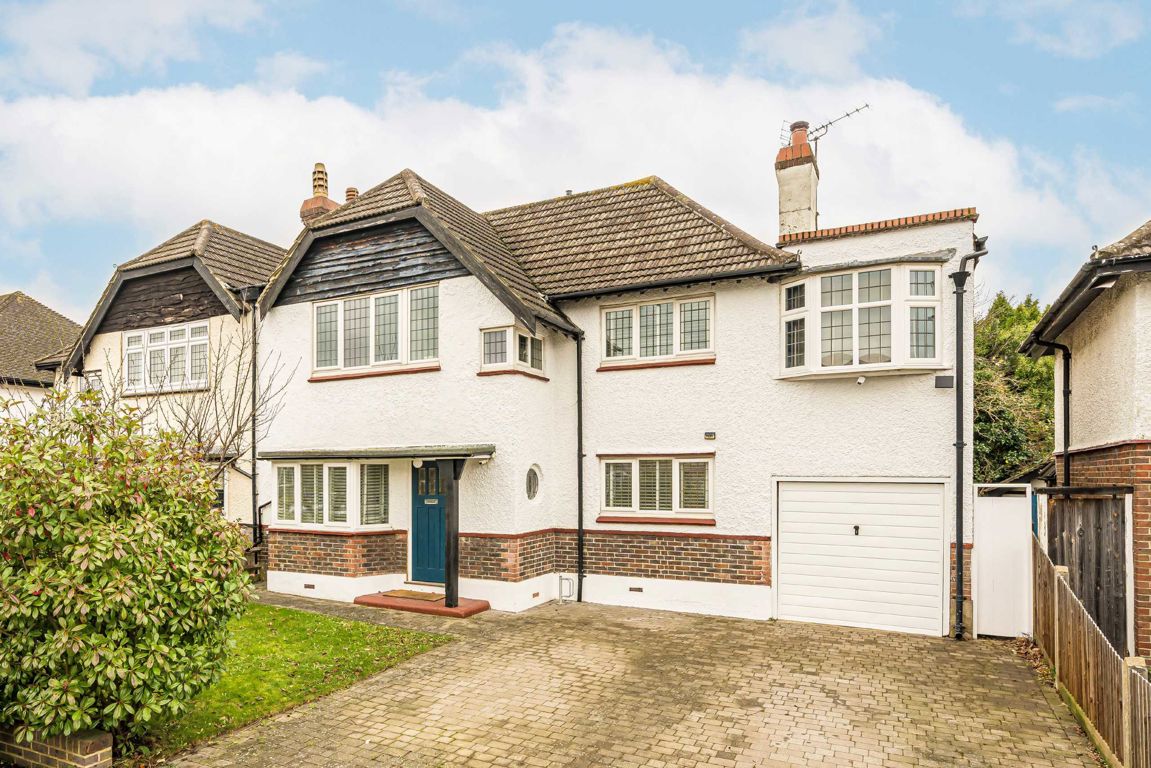 4 bedroom semi-detached house for sale 0