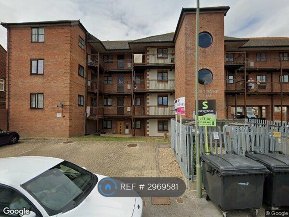 Lansdowne House Inverness Road, Gosport photo 4