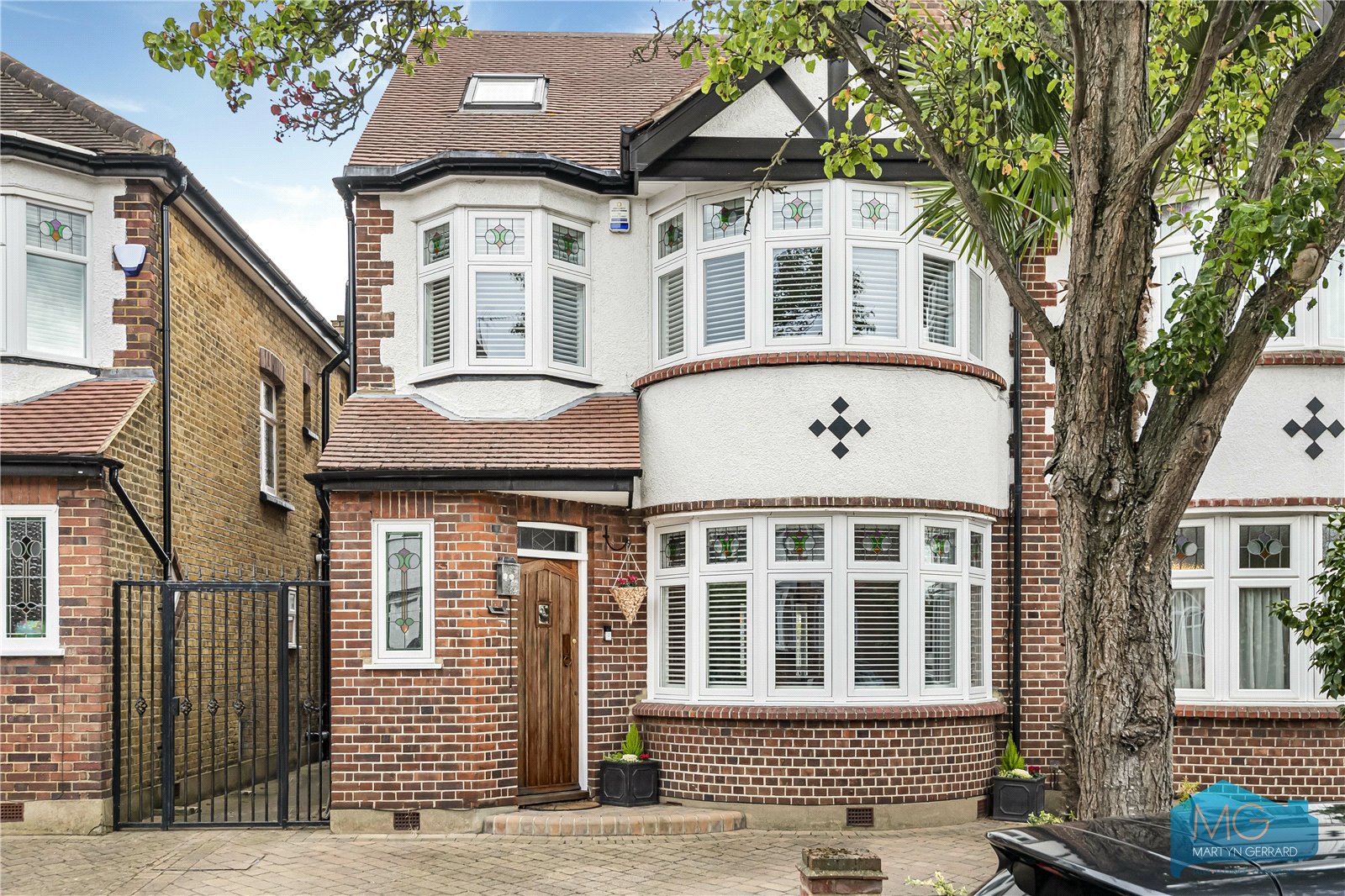 4-bed house on 15, Brendon Way, Enfield, £785,000