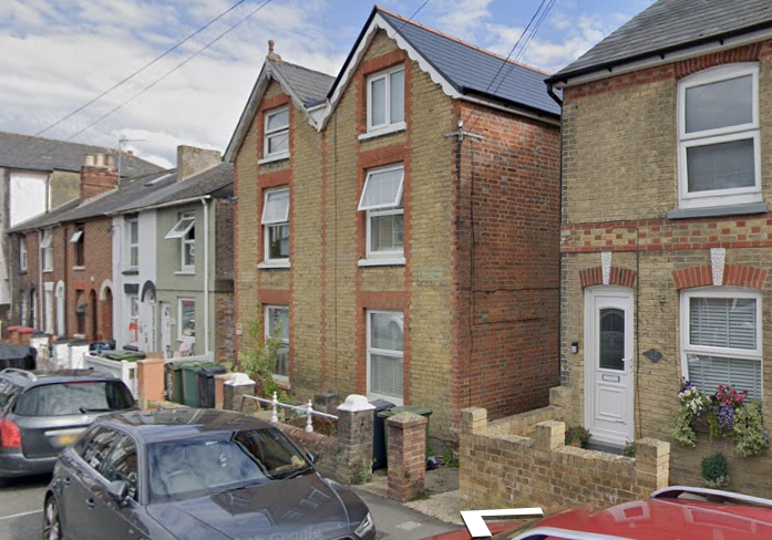 23, Cowes photo 4