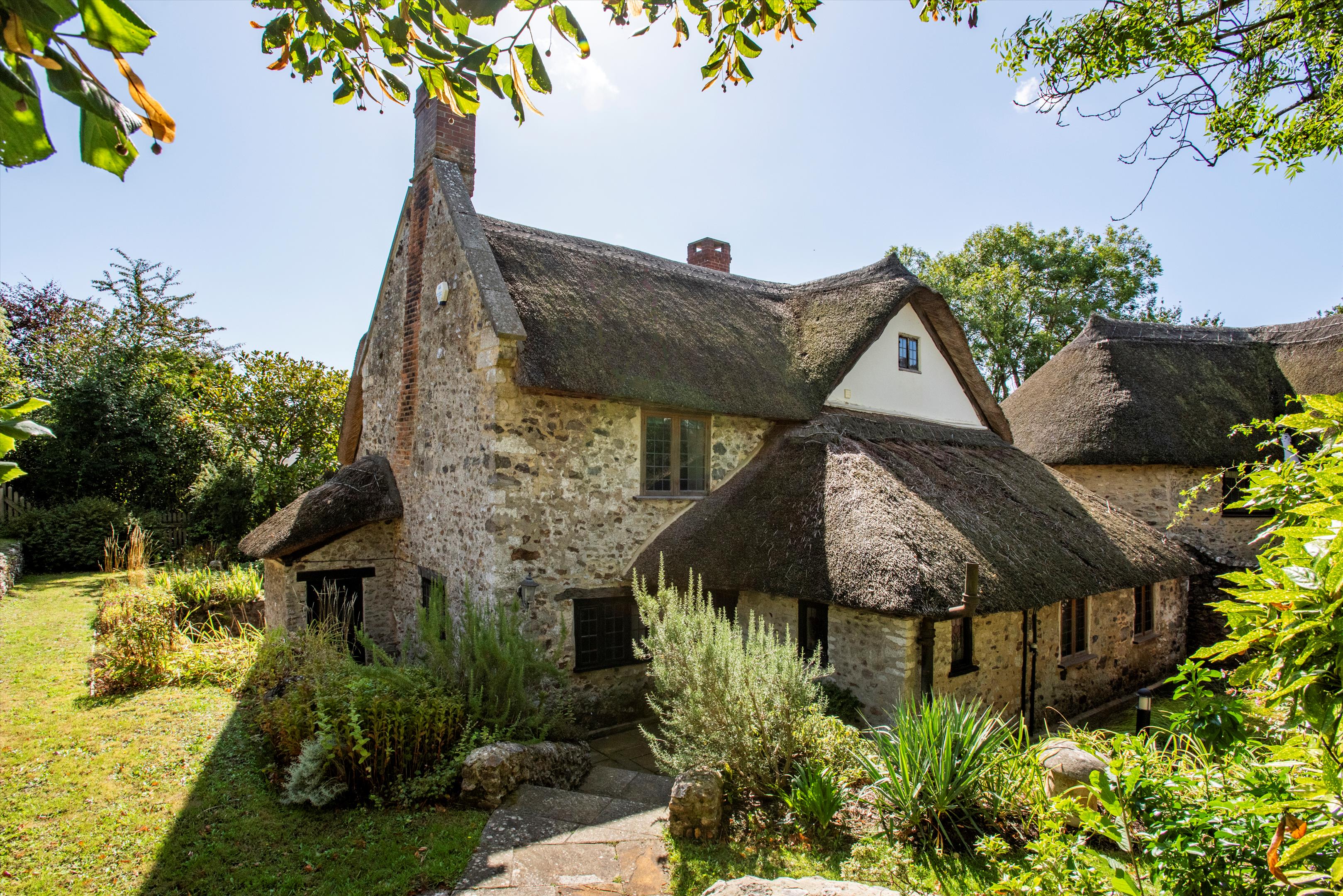 4-bed house on Old Manor Gardens, Colyton, £695,000