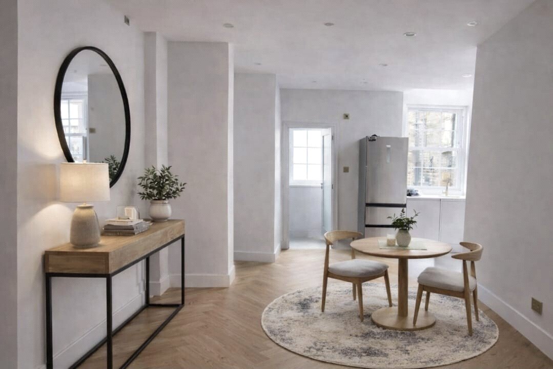 Flat 2, 14, Charlotte Street, London photo 4