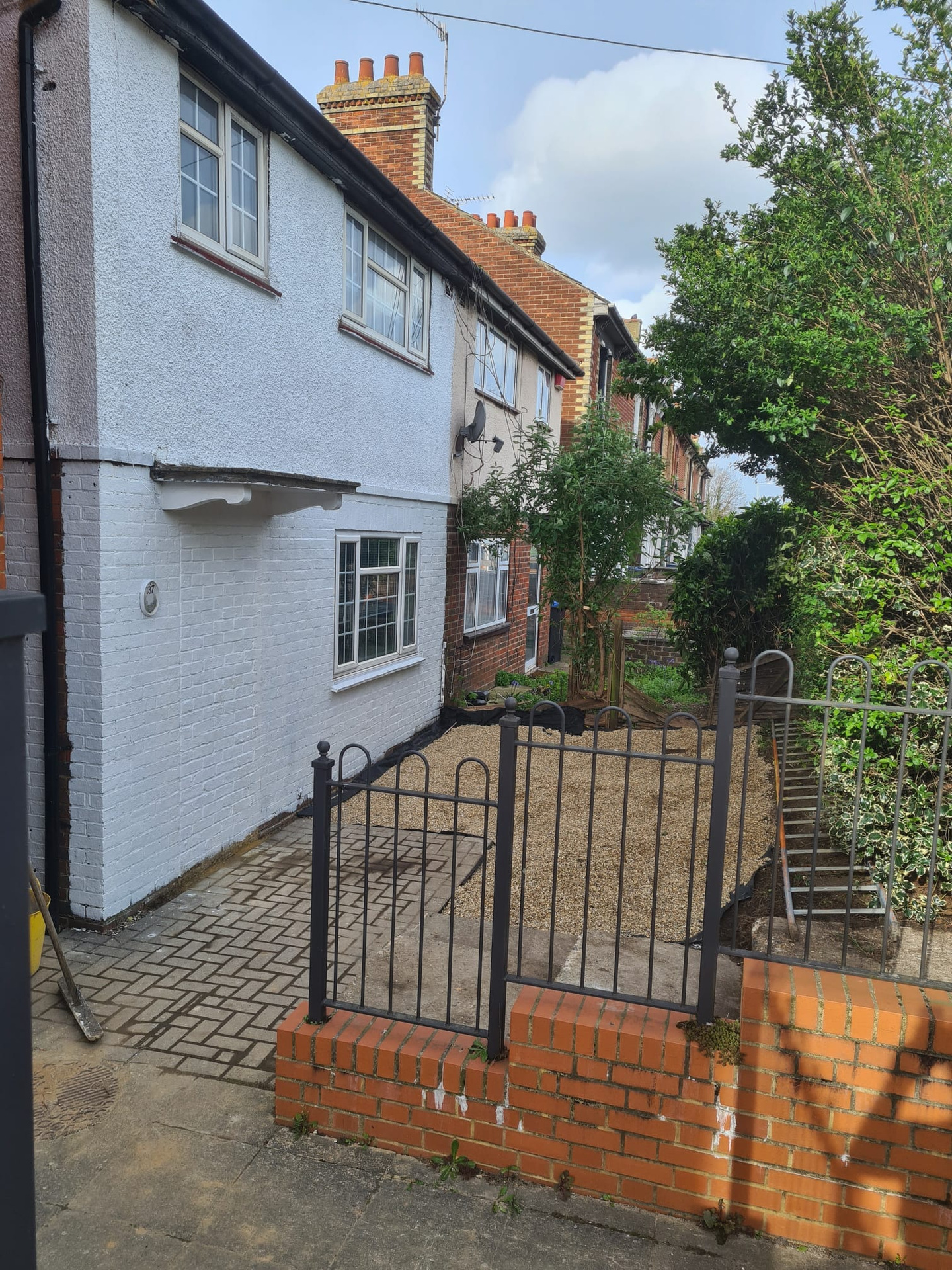 6-bed semi-detached on 137 Sturry Road, Canterbury, £400,000