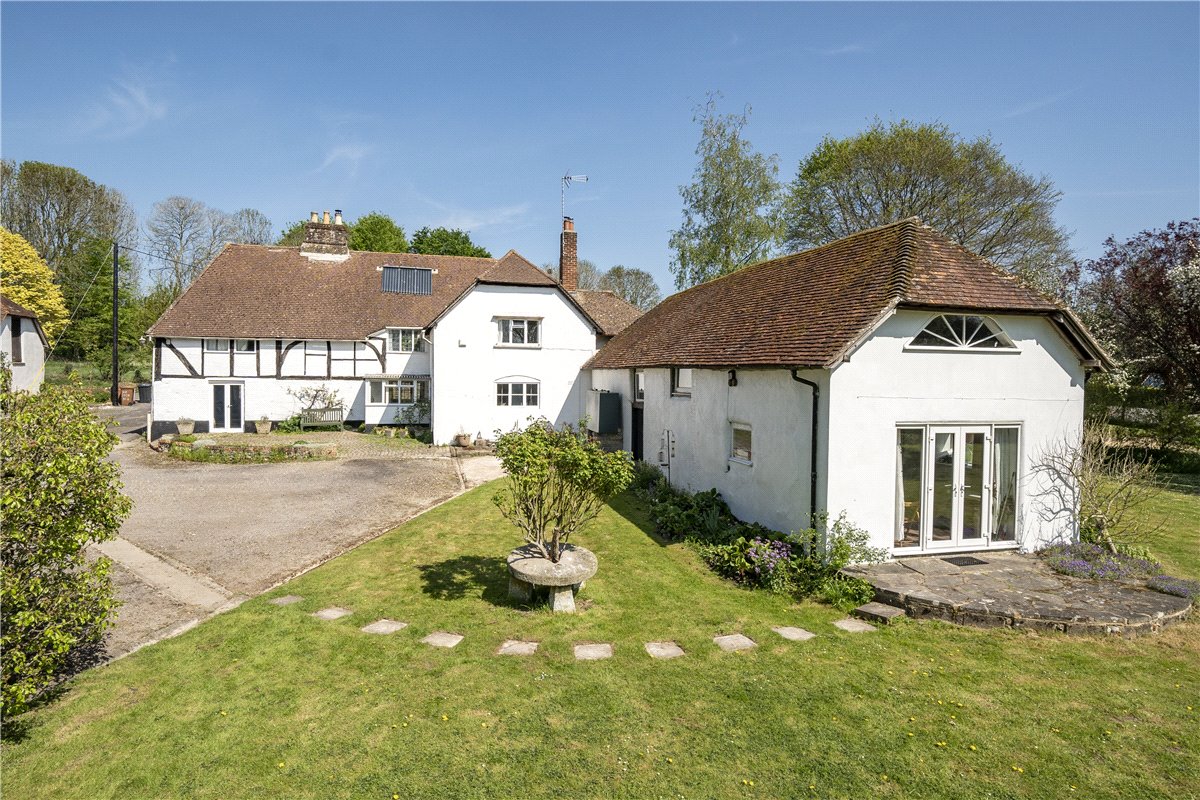 4 bedroom detached house for sale 0