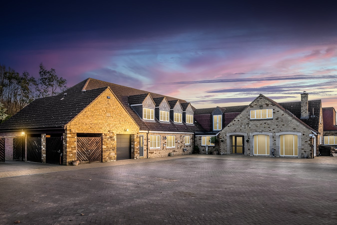 4 bedroom detached house for sale in Altrincham The