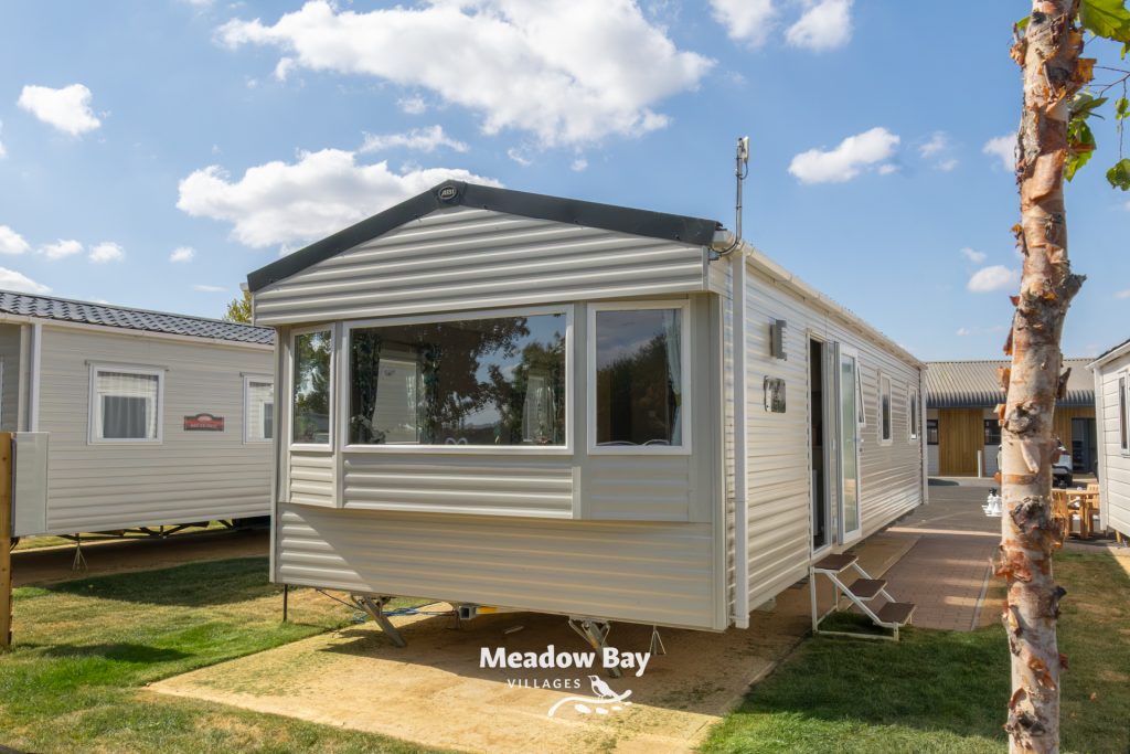 Billing Aquadrome, Crow Lane, Little Billing, Northampton, NN3 9DA - listing photo