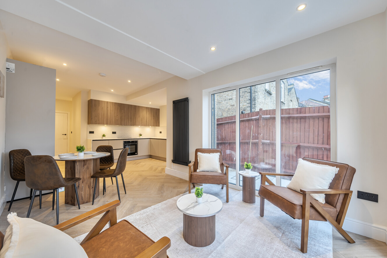 5 bedroom detached house for sale 0