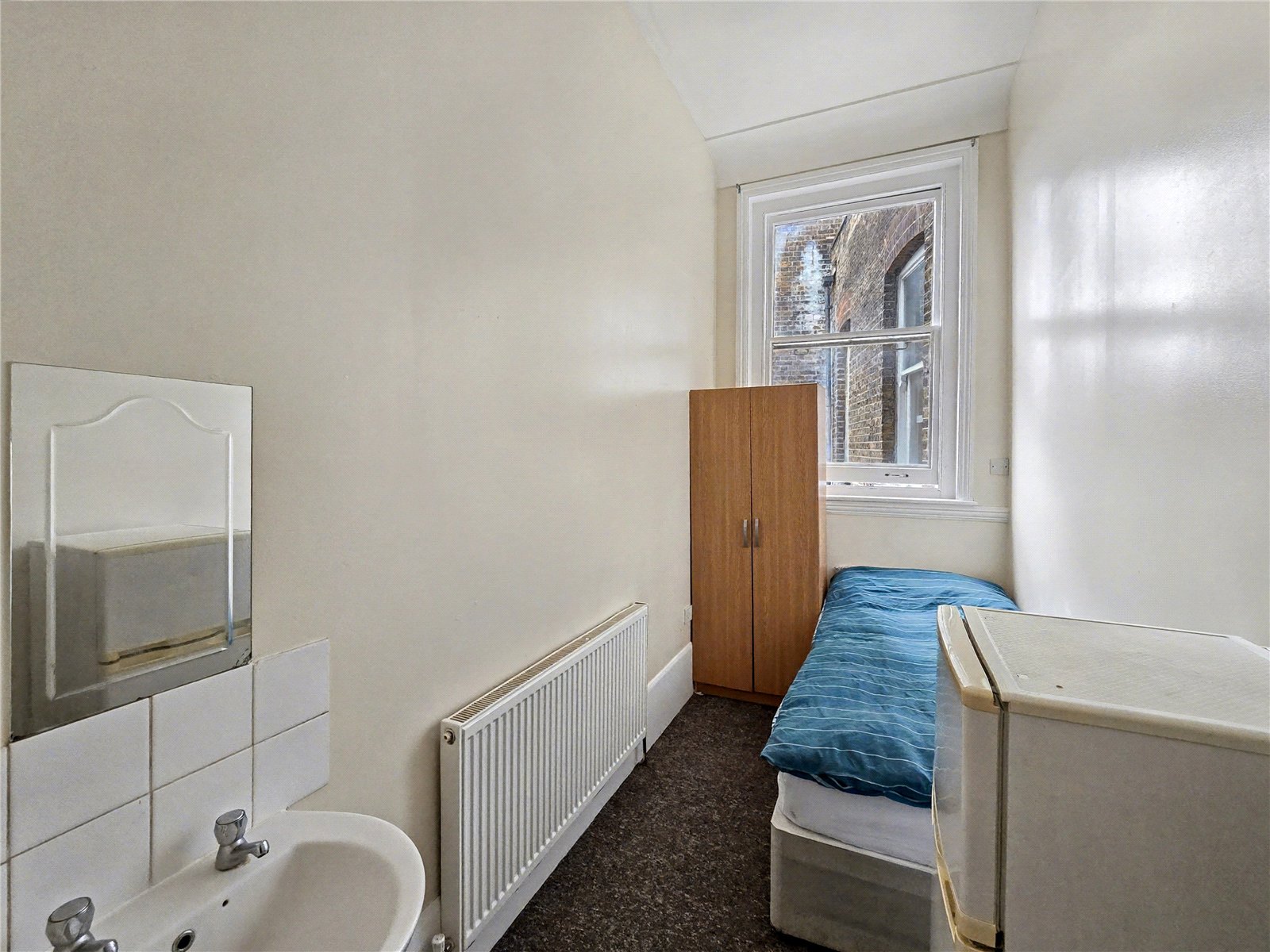 Room 110, 232, Streatham High Road, London photo 3