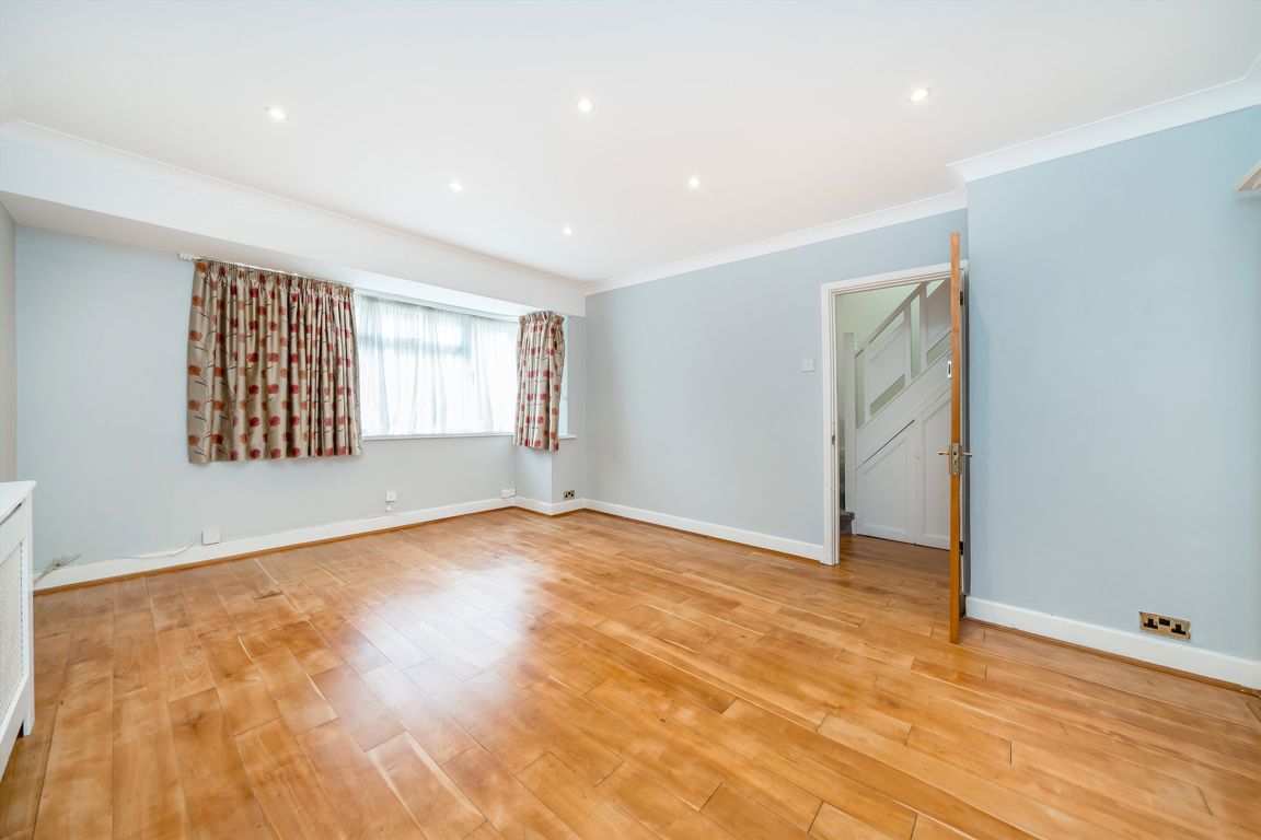 52, Brampton Grove, Wembley photo 4