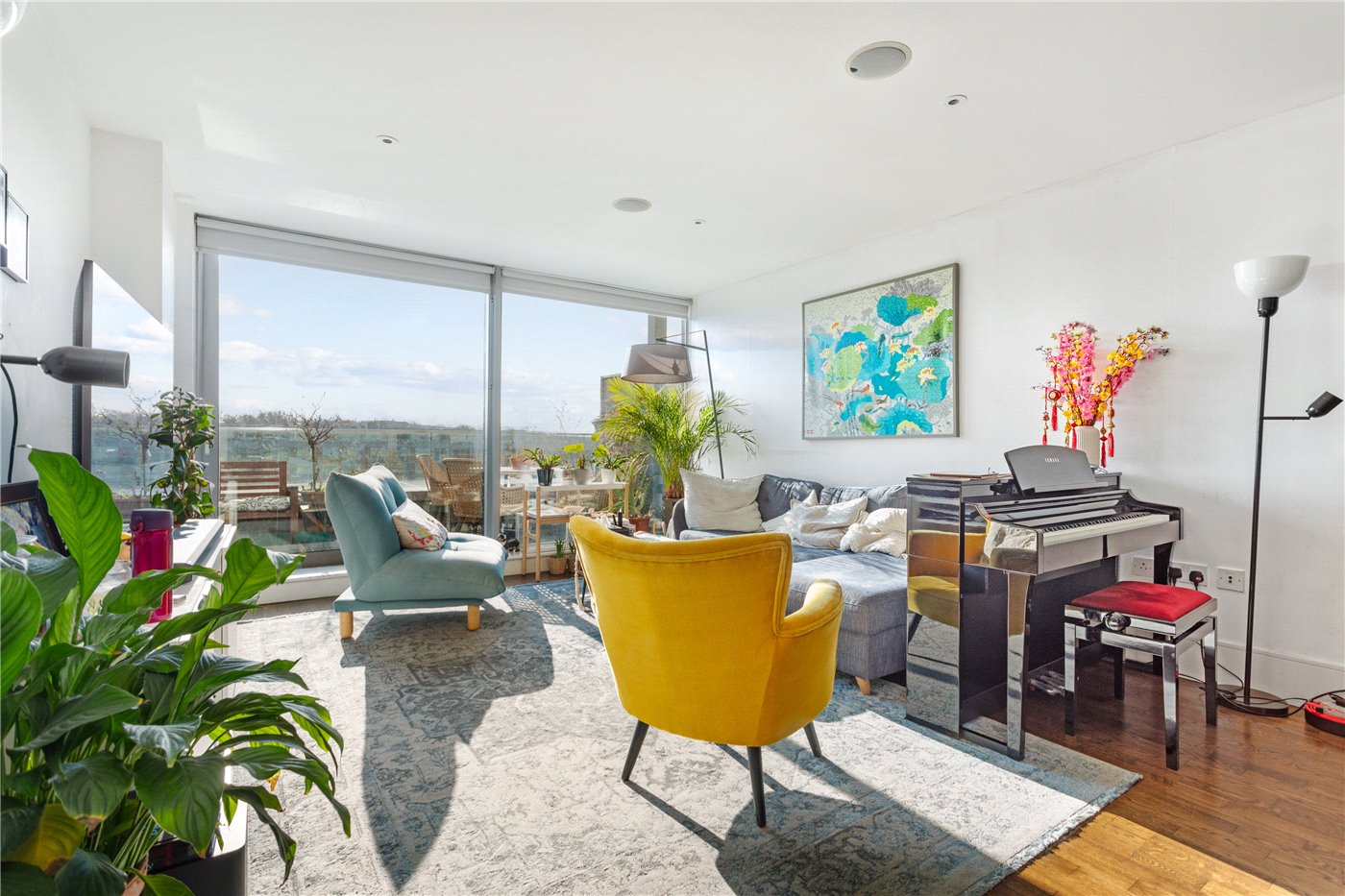 3 bedroom flat for sale 0