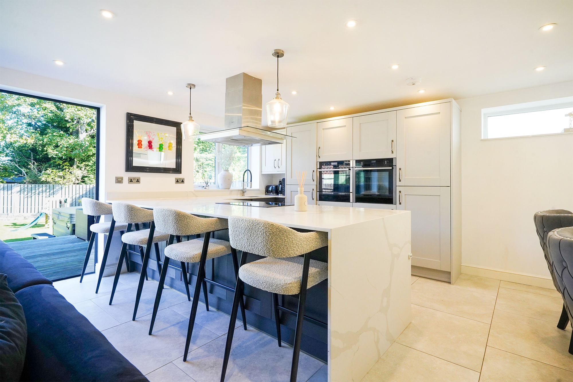 5 bedroom detached house for sale 0