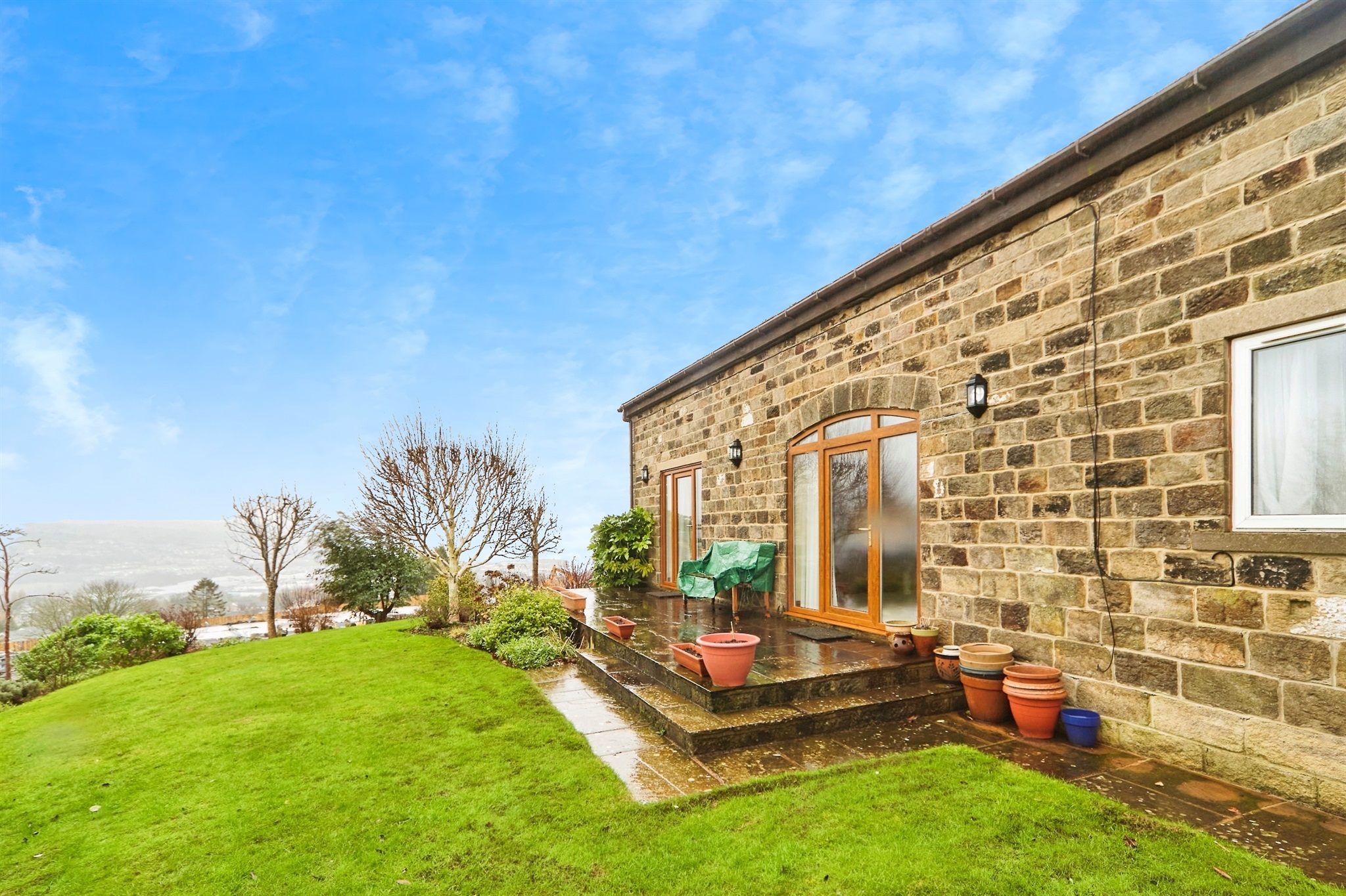 2, High Shann Farm, Keighley photo 2