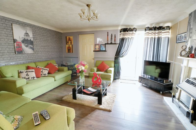 Photos of Greenwich Avenue, Hull HU9 49735037 Zoopla