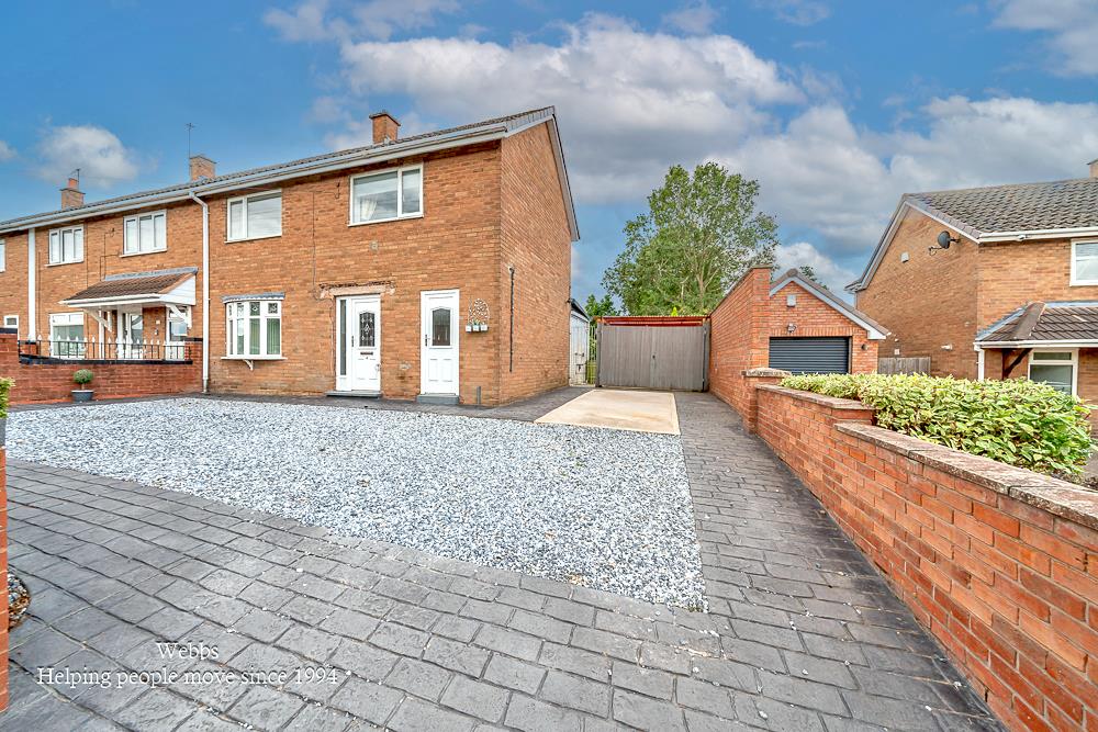 2 bed end terrace house for sale