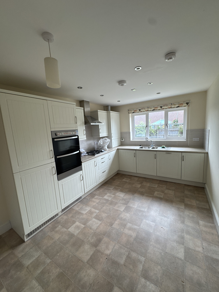 67, Primrose Avenue, Downham Market photo 5