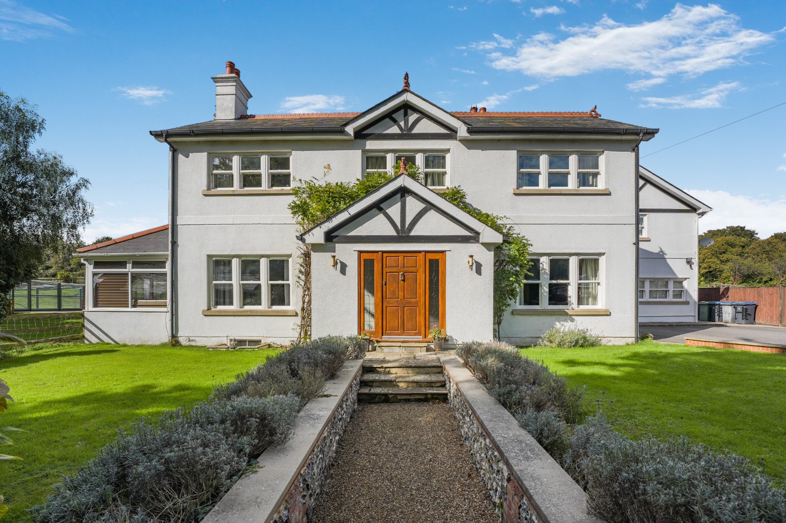 8 bedroom equestrian property for sale 0