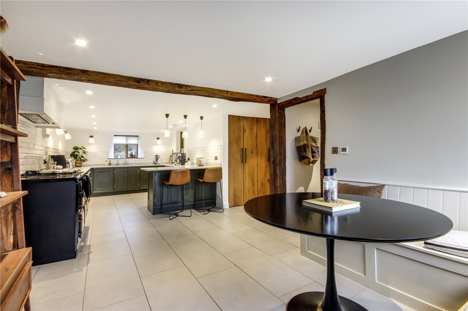 4 bedroom detached house for sale 0