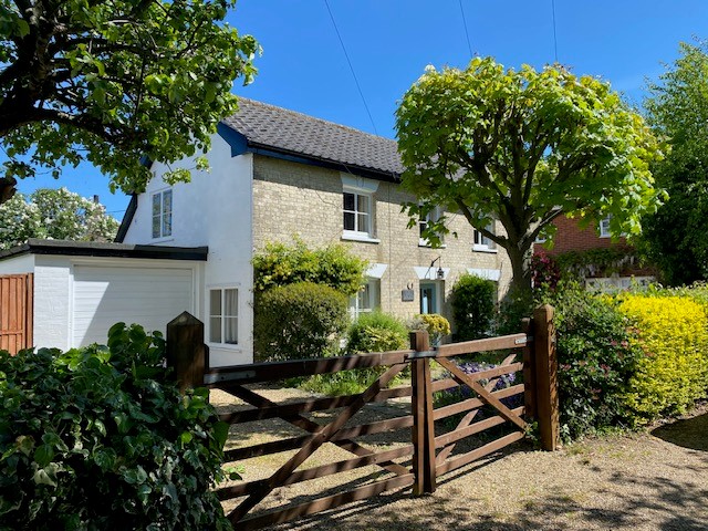 3-bed house on Glen House, Church Walk, Diss, £350,000