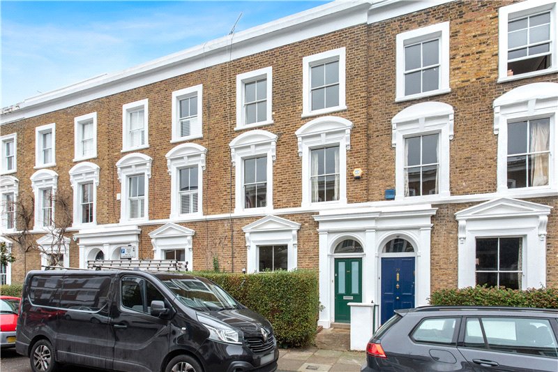 3 bedroom terraced house for sale 0