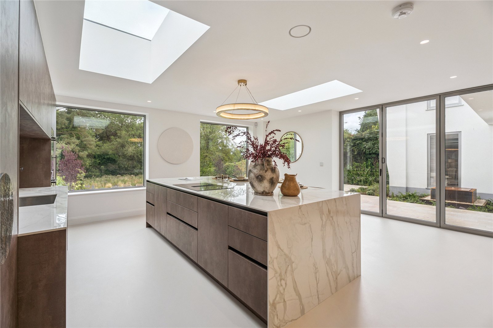 5 bedroom detached new house for sale 0