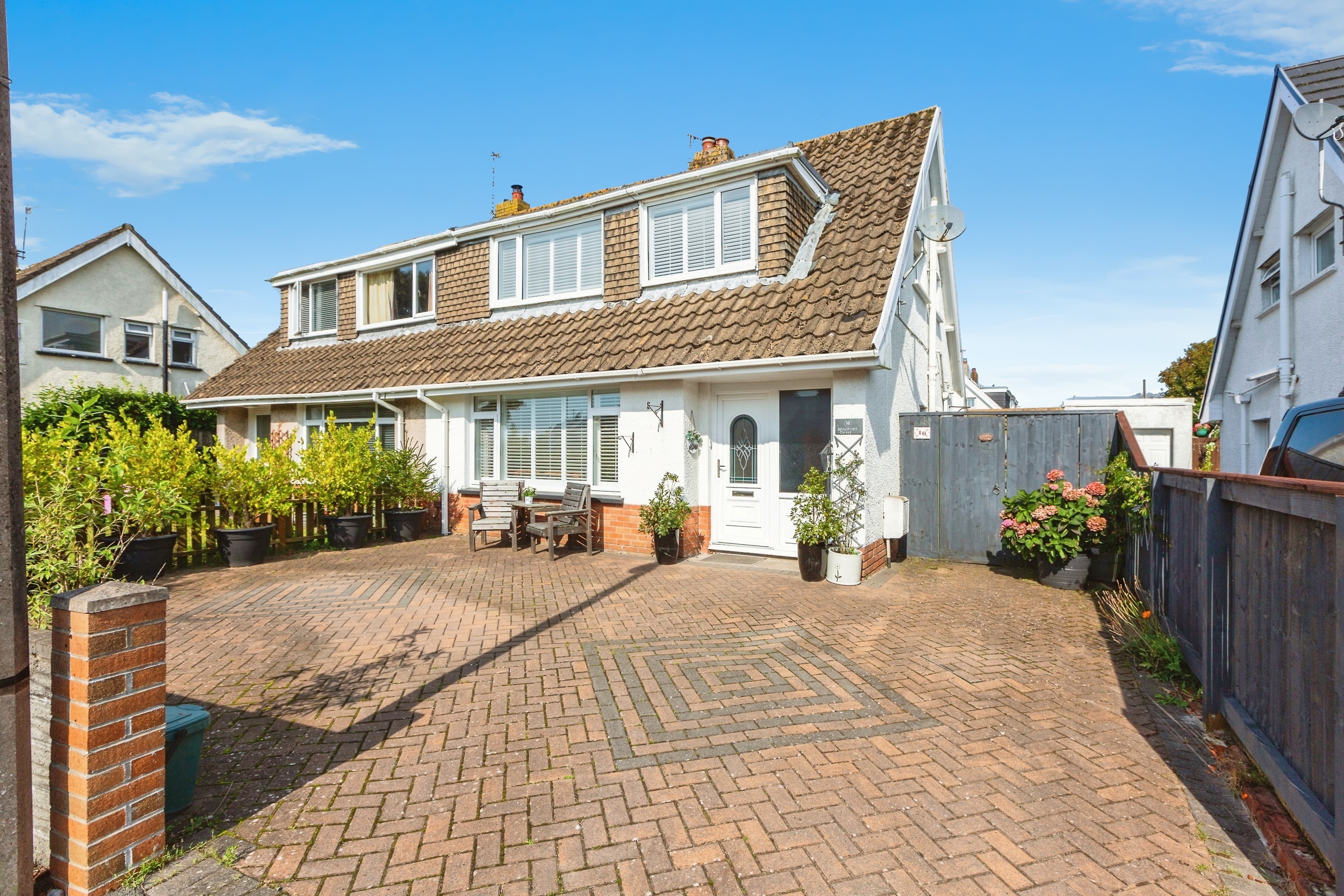 Home photo