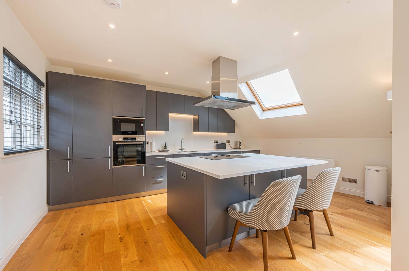 1 bedroom new flat for sale in London