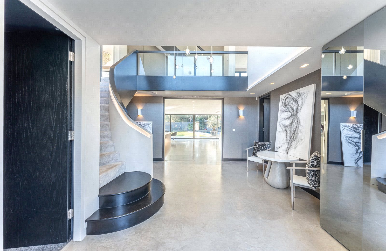 5 bedroom detached house for sale 0